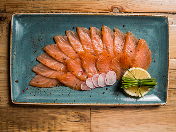 Лосось слабо соленый